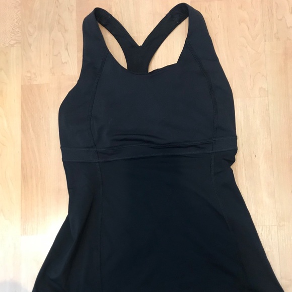 Lululemon size 4 almost New Top! - Picture 1 of 2